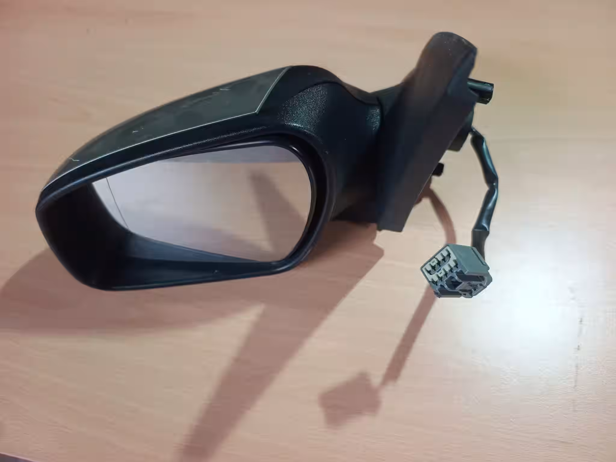 zpětné zrcátko levé, elektrisky ovládané