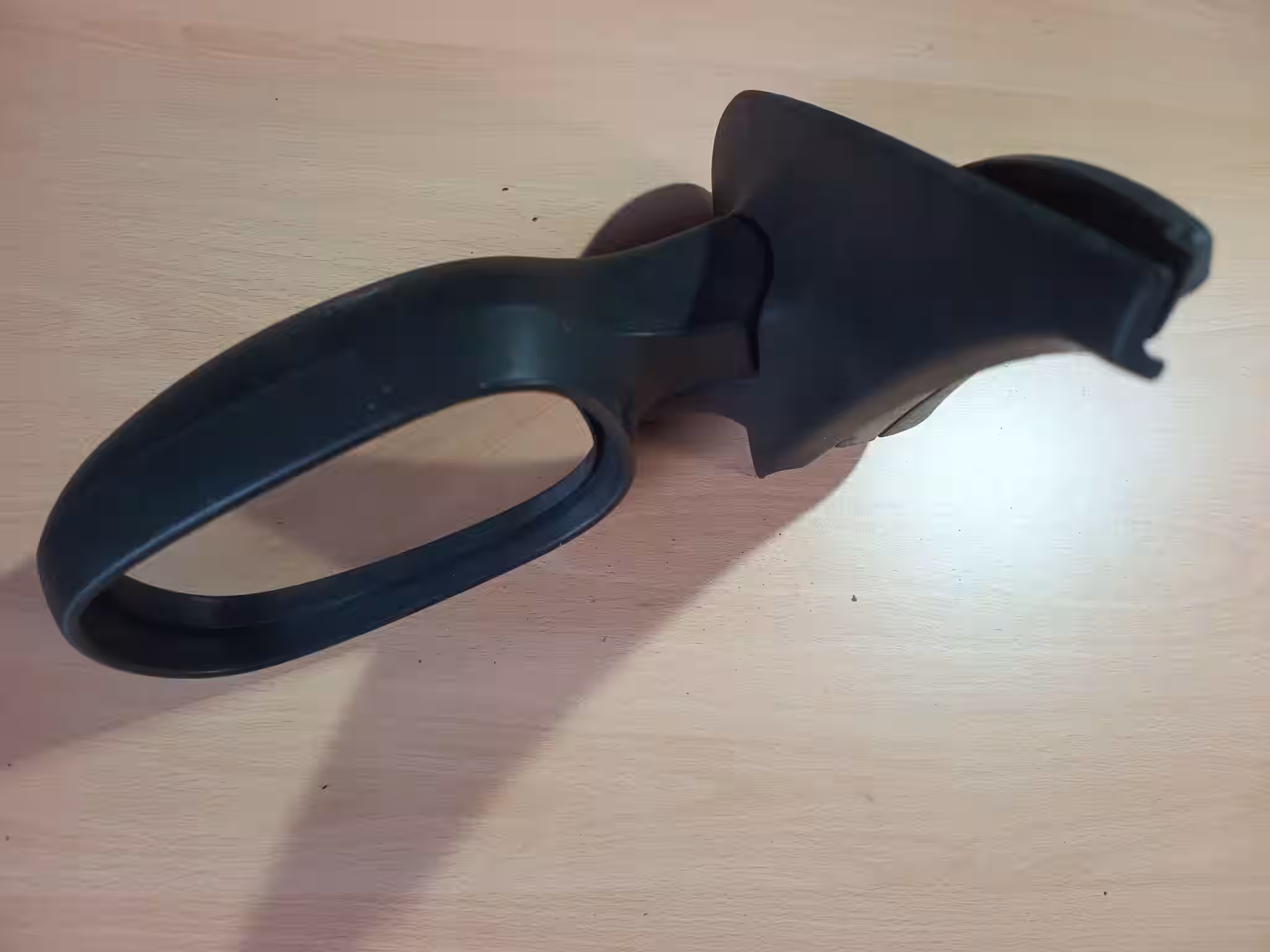 zrcátko levé, mechanicky ovládané