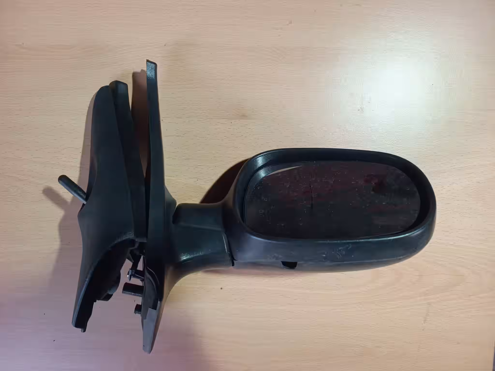 zrcátko mechanické, pravé